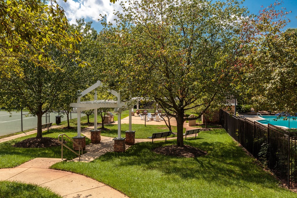 Green Outdoor at Cascades Overlook, Virginia, 20165