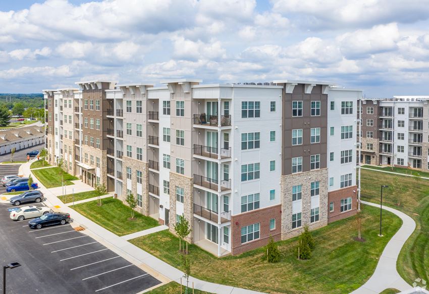 Luxury apartment community in White Marsh, MD - Photo Gallery 1