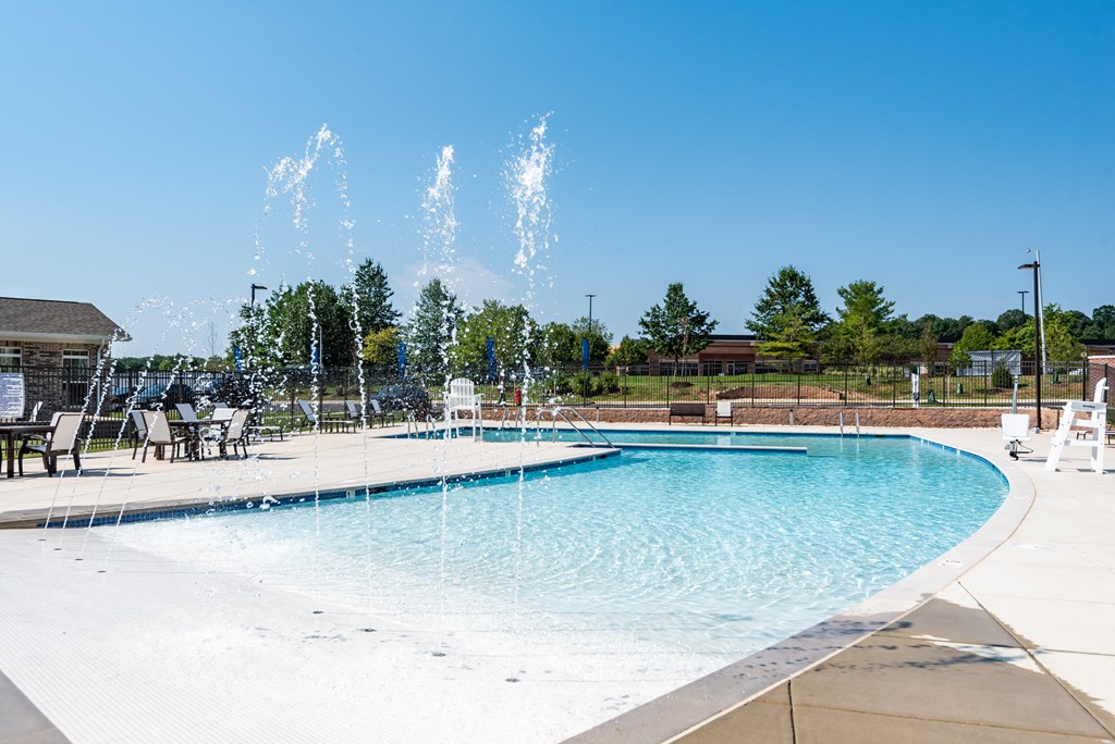 Resort style pool Avenue Grand apartments White Marsh, MD 21236