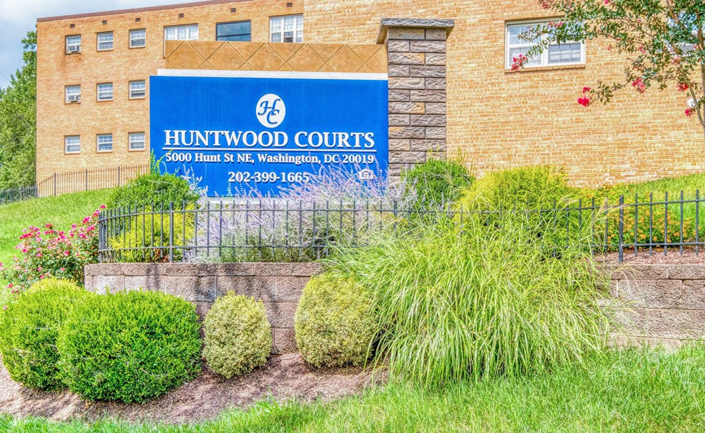 Sign Sign at Huntwood Courts Apartments, Washington, DC, 20019