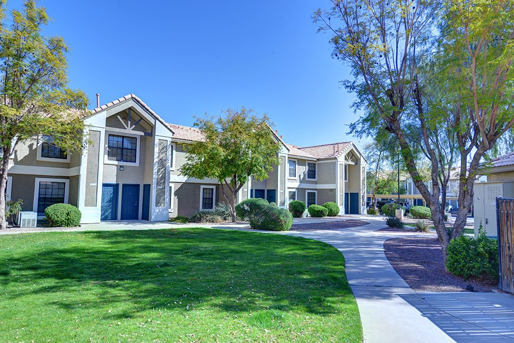 Green Lawn at Cottonwood Crossing, Casa Grande, Arizona  