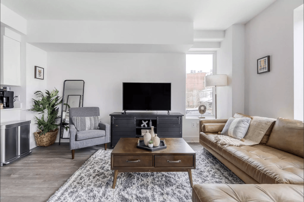 Living Room at Madison House, Washington