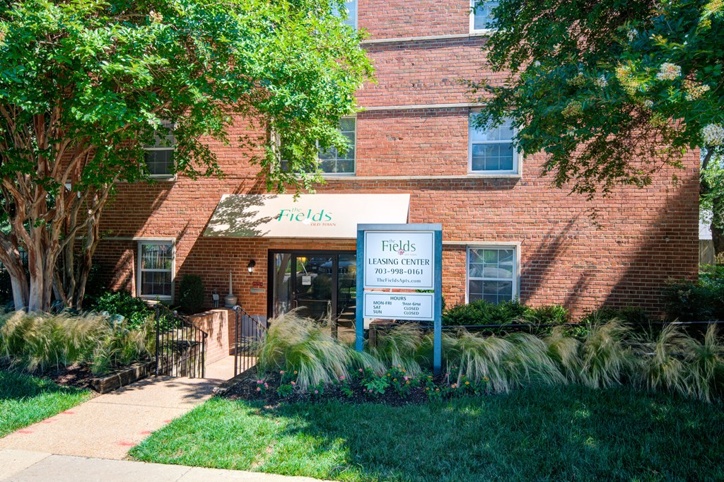 Leasing Center External View at The Fields of Old Town, Alexandria, VA, 22302