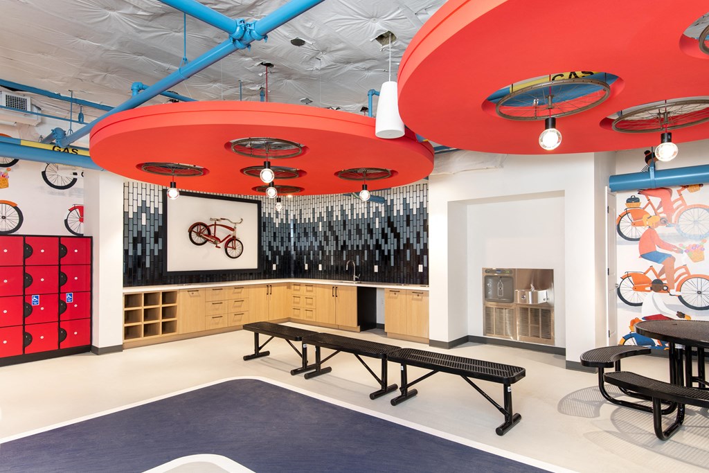 Bike Lounge at Park Kennedy, Washington