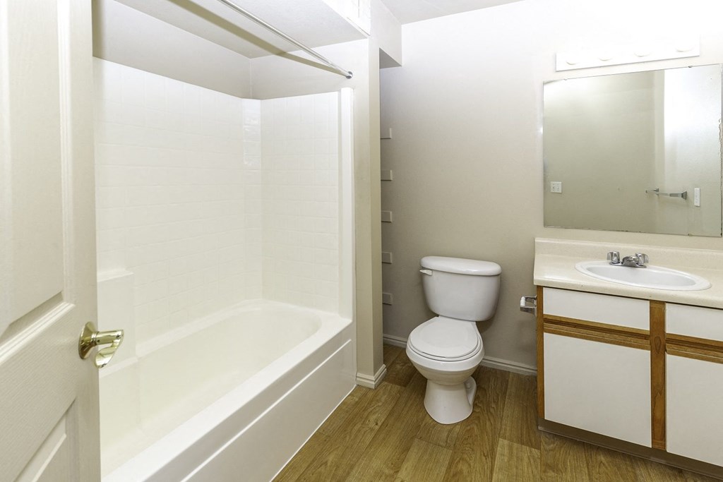 Bathroom With Bathtub at Sunset Ridge, Utah, 84081
