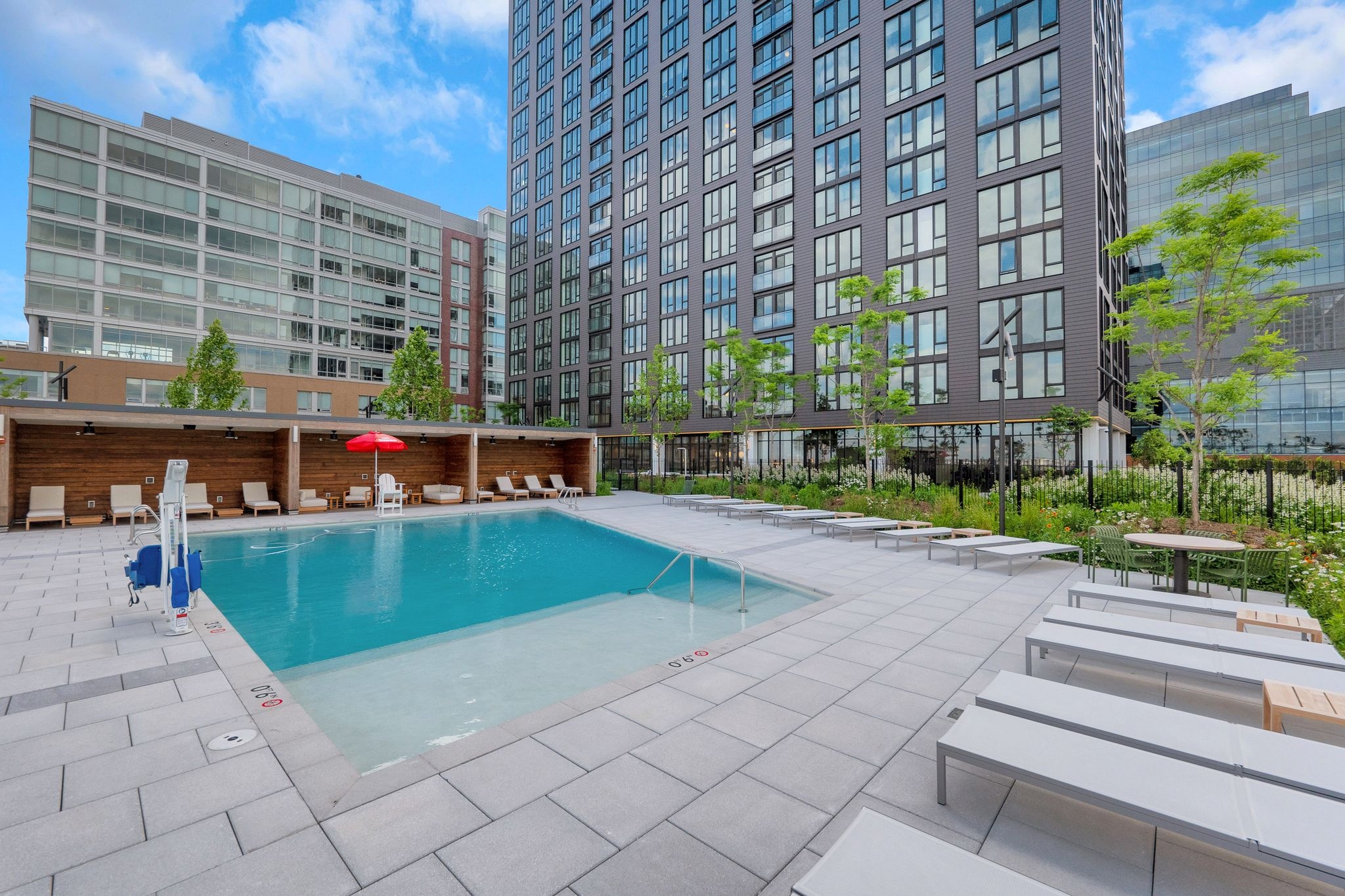 1402 Point Street Studio-3 Beds Apartment for Rent - Photo gallery 2