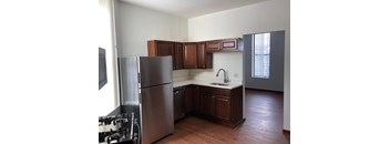 Apt #1R