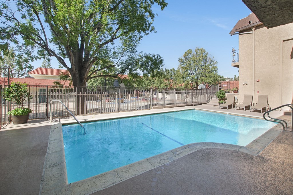 Swimming Pool And Sundeck at Superior Place, Northridge, CA