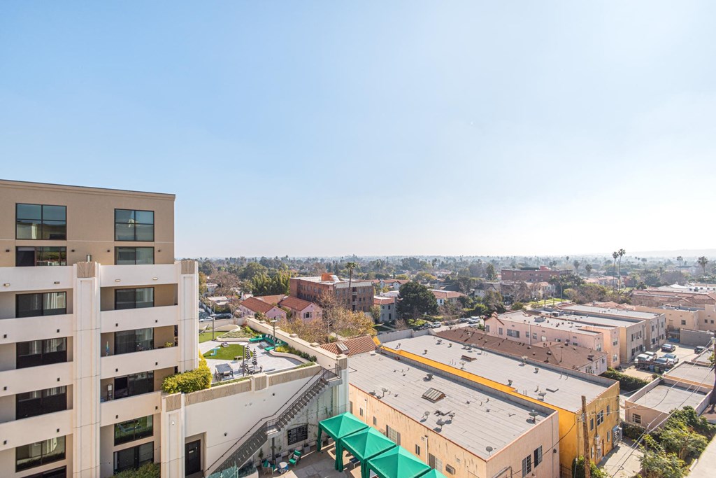 Aerial View Of The Property at The Mansfield at Miracle Mile, California, 90036