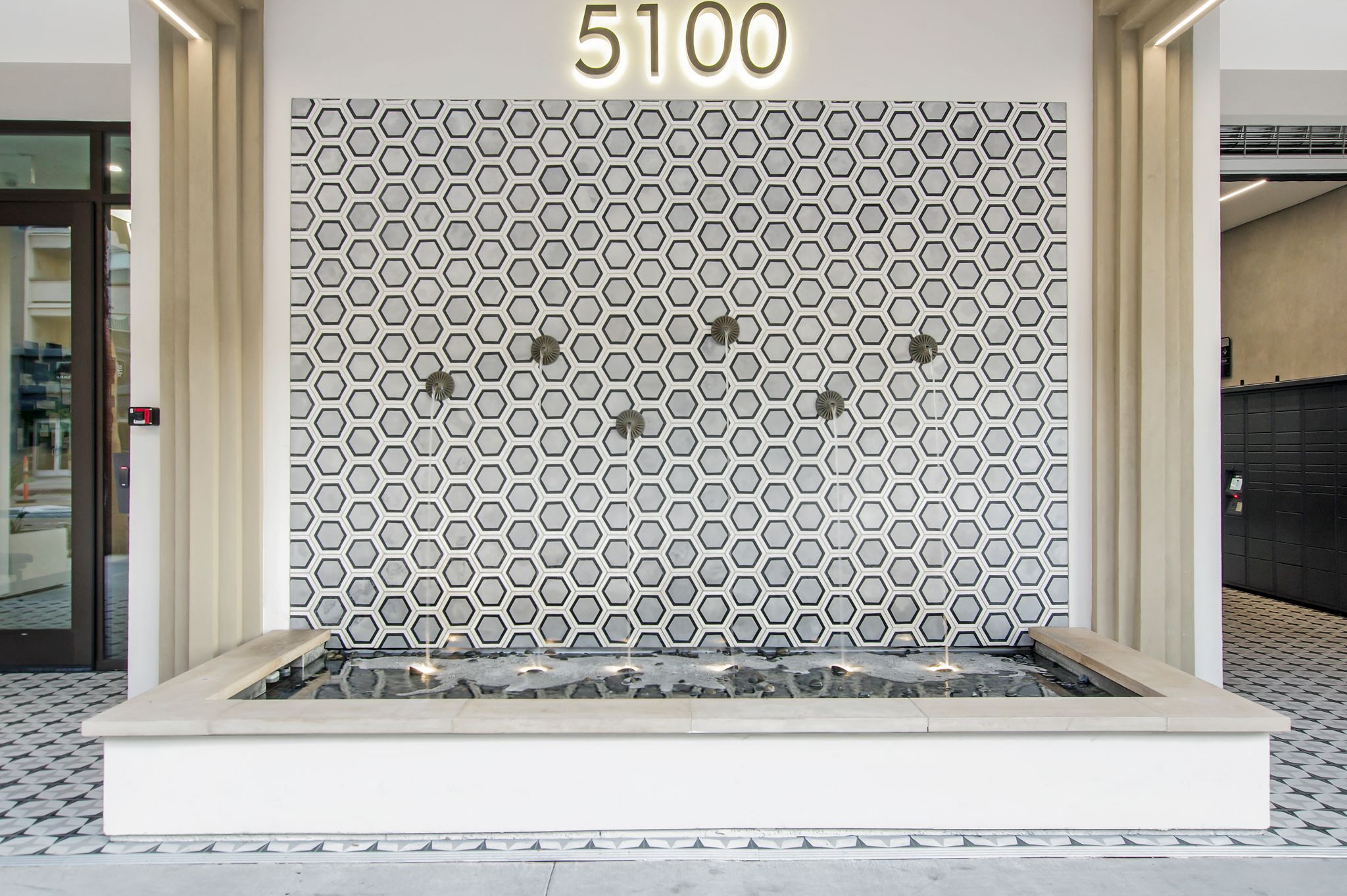 Entrance at The Mansfield at The Mansfield at Miracle Mile, Los Angeles, CA , 90036