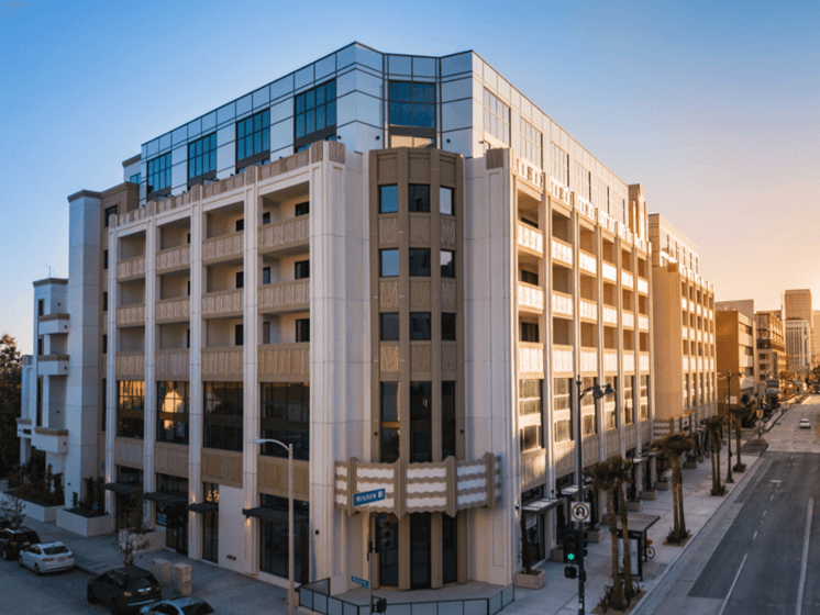 Superb Location at The Mansfield at Miracle Mile, Los Angeles, CA, 90036