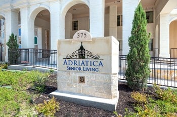 375 Adriatic Parkway 1-2 Beds Apartment for Rent - Photo Gallery 3