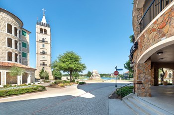 375 Adriatic Parkway 1-2 Beds Apartment for Rent - Photo Gallery 5