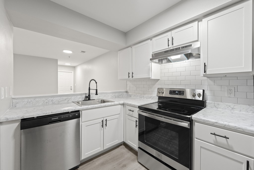 Upgraded kitchen Upgraded kitchen at 2000 Oasis Apartments, Atlanta, 30316