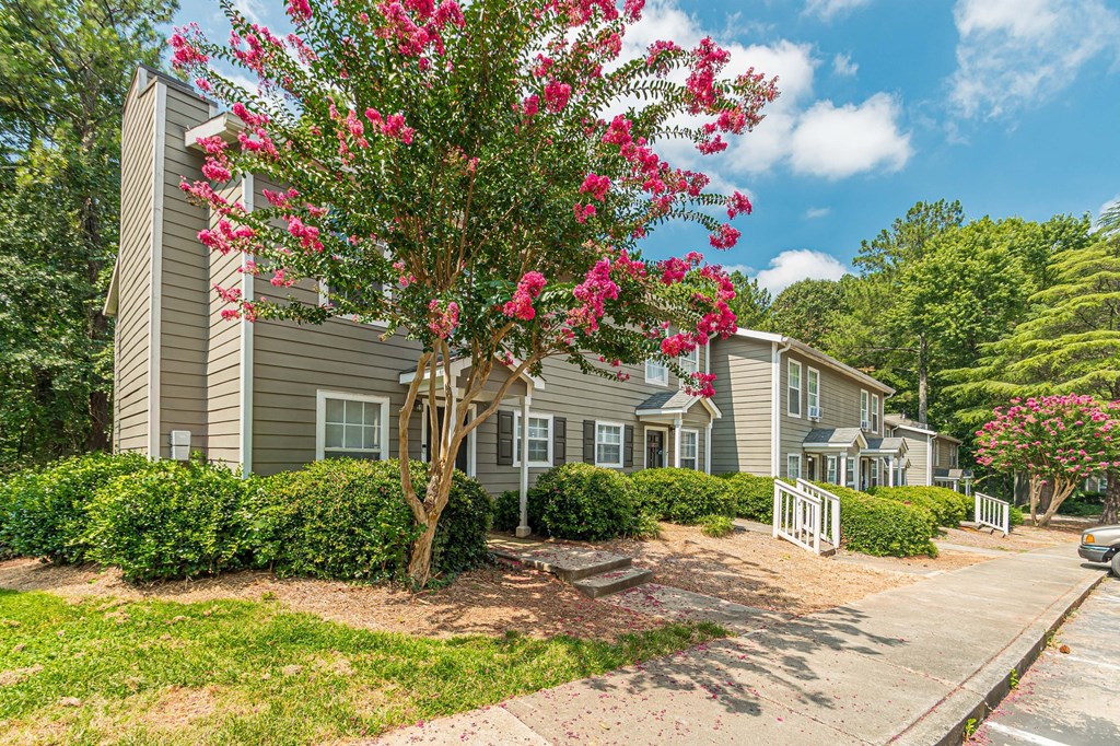 Our apartments at Fields at Peachtree Corners, Norcross, 30092