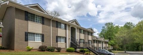 Exterior View at Eastlake Gardens, Decatur, GA 30032