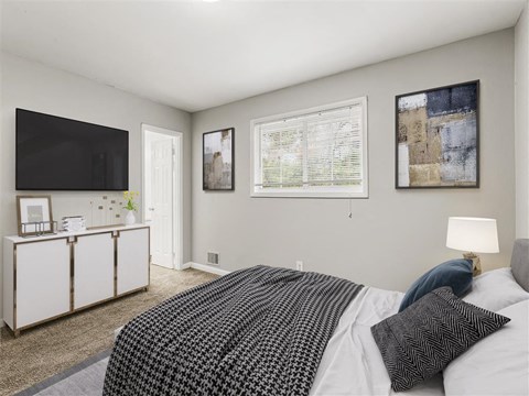 Bedroom  at Pinewood Townhomes, Tucker, 30084