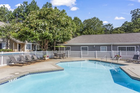 Large Pool View at Eastlake Gardens, Decatur, GA 30032