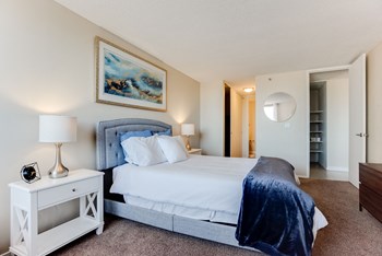 Spacious Bedrooms Spacious Bedrooms at Bolero Flats Apartments, Minnesota, 55403 - Photo Gallery 3
