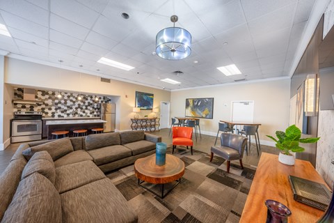 7th Floor Social Lounge at ELEVATE Apartment Homes, Minneapolis, Minnesota