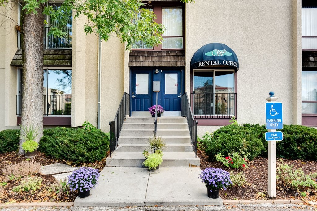 Property Entrance at Wayzata Woods Apartments, Minnesota