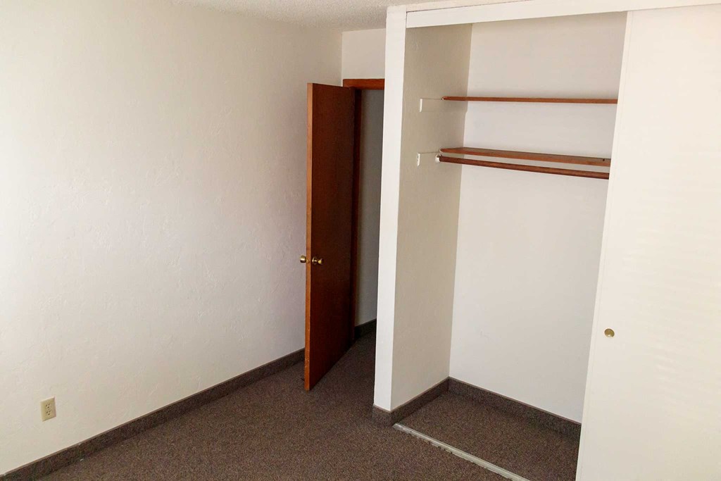 Bedroom  at Aldrich Avenue Apartments, Minnesota, 55405