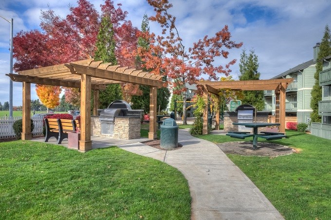 BBQ Area with Pergolas t Parkside Apartments, OR 97080