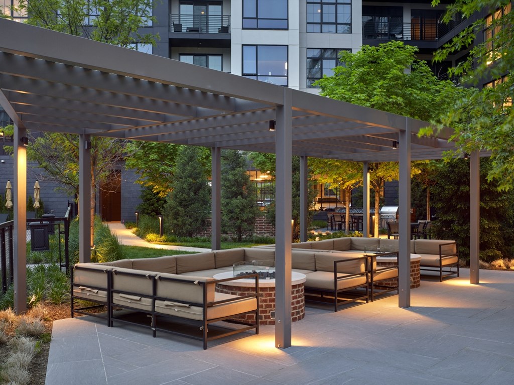 outdoor seating, fire pit, courtyard, outdoor lounge, chairs, lounge chairs