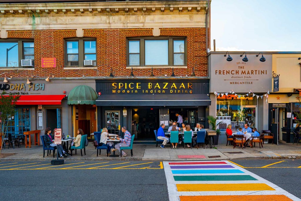 A street view of a restaurant named Spice Bazaar.