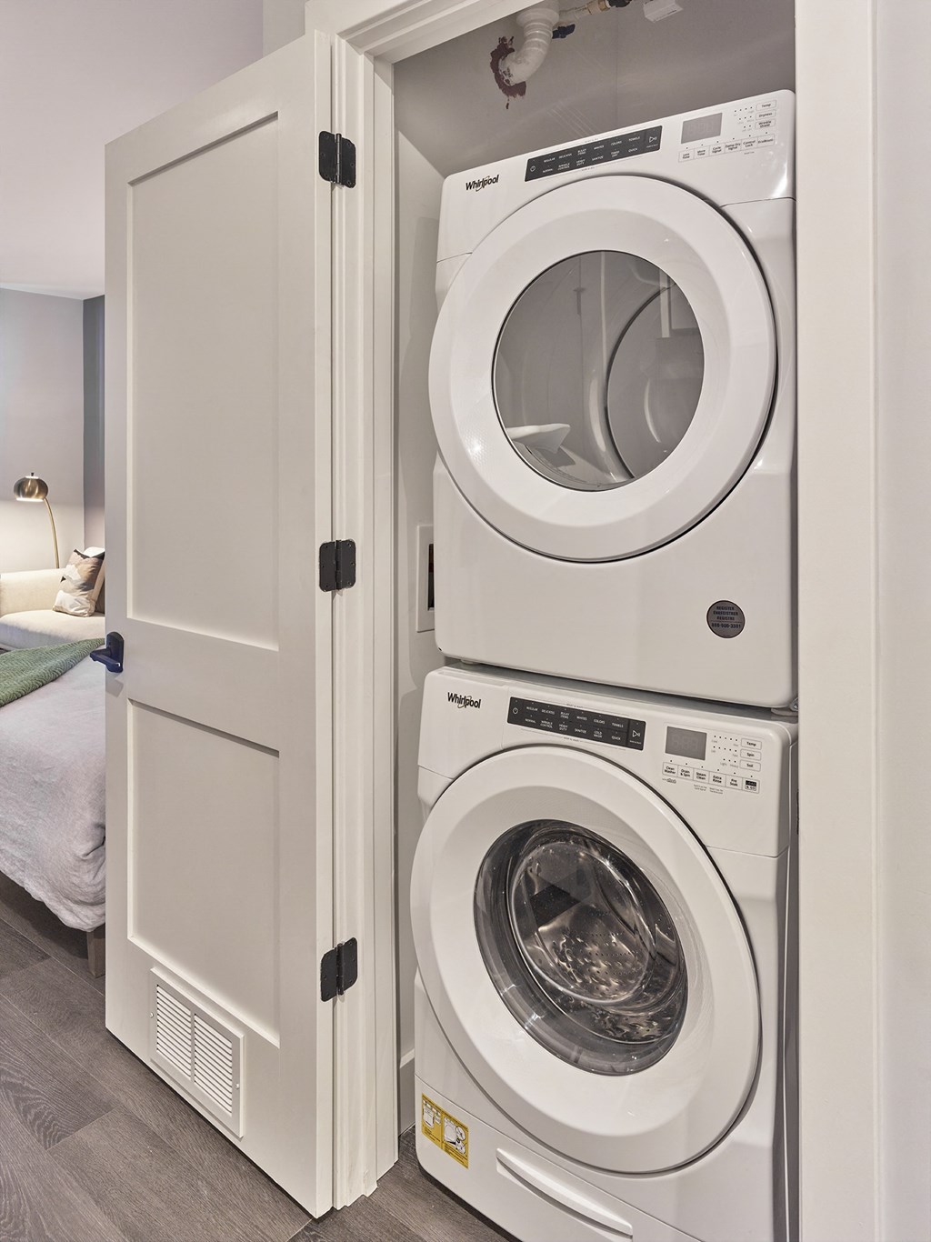 washer dryer in home, full size appliances