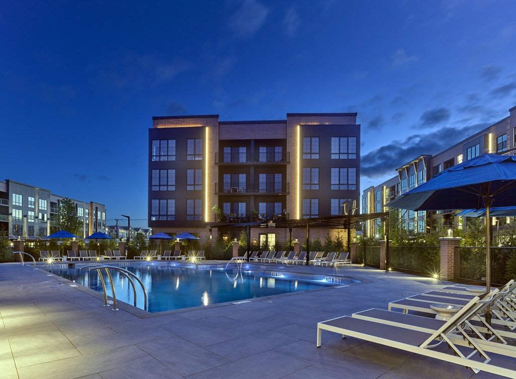 resort-style pool, lounge, sun deck,