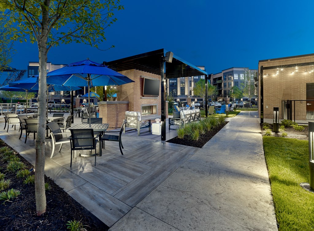 exterior patio, outdoor game tables, outdoor bbq, outdoor tv