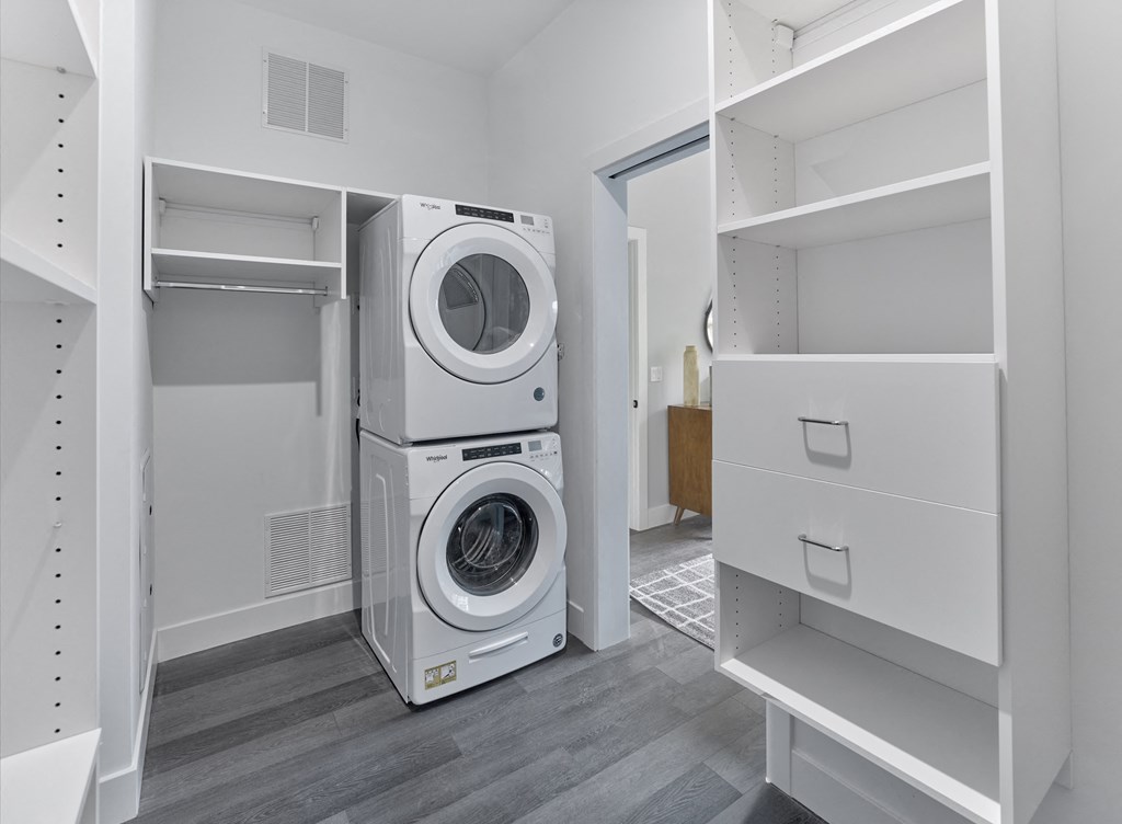 Washer Dryer and Storage/Closet