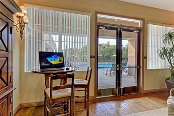 Vertical Blind at Casoleil, San Diego, CA 92154