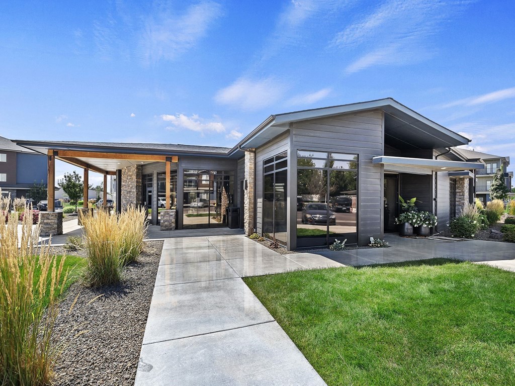 The Pennwood_Building Exterior