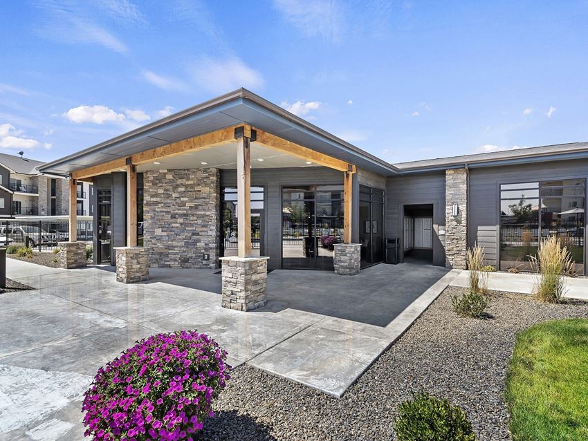 The Pennwood_Building Exterior - Photo Gallery