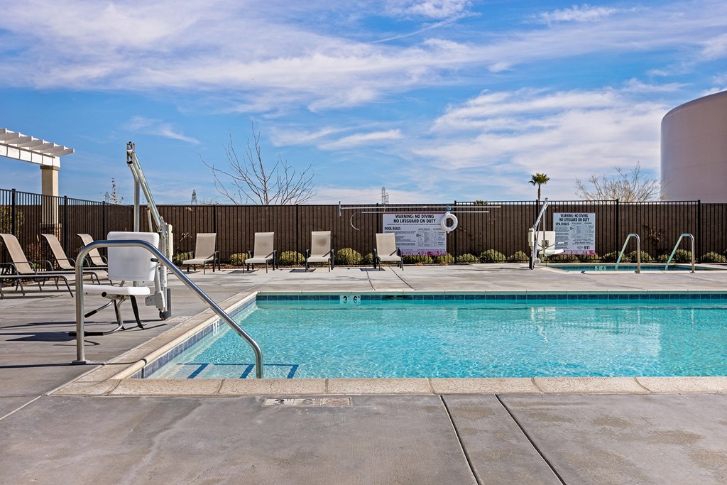 the pool at the ace hotel anaheim convention center
