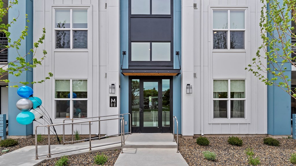 River Pointe Apartments