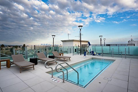 rooftop spa with seating
