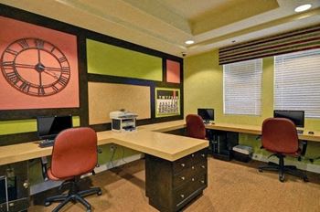 2 Business Centers with Conference Rooms