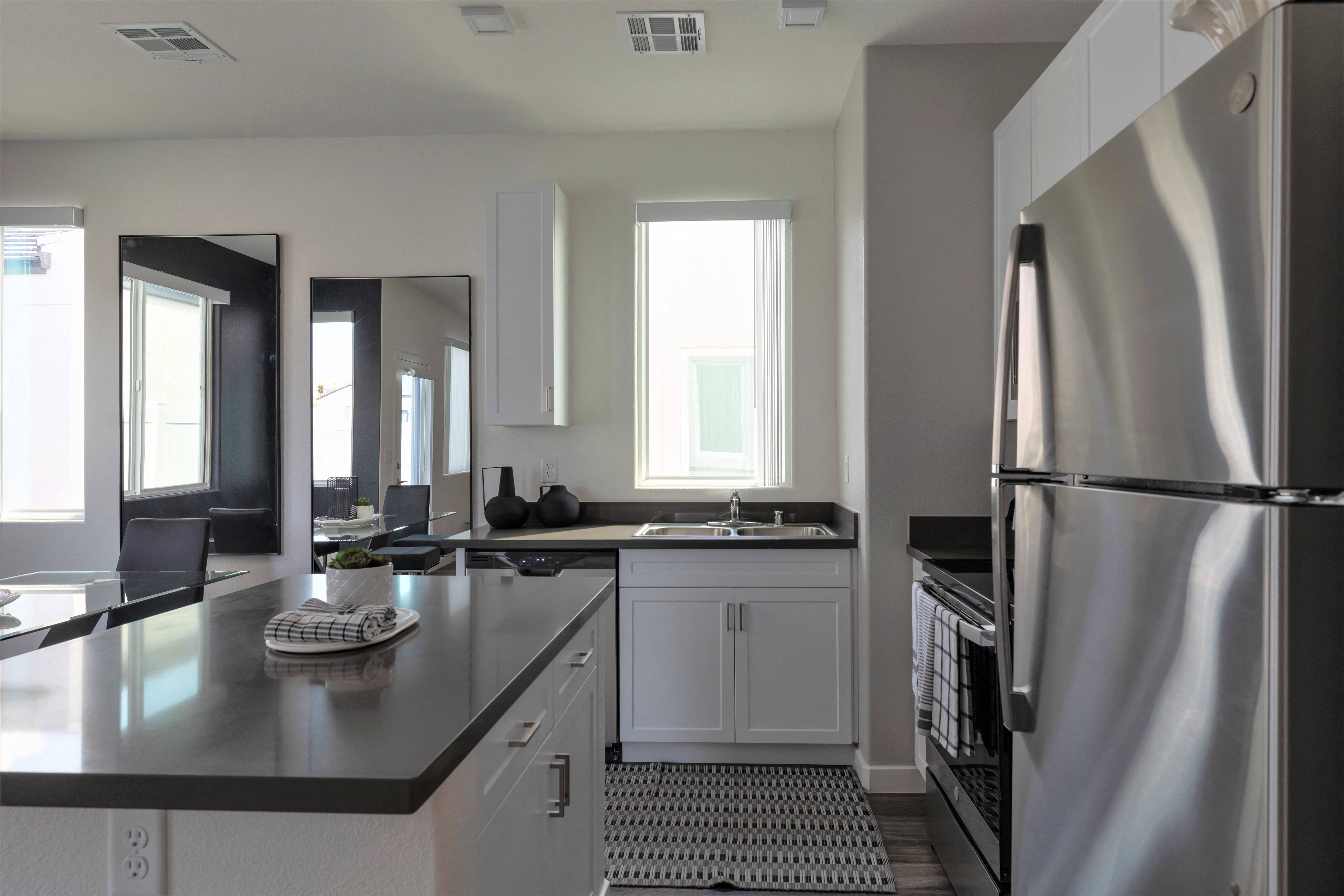 Moderne At Centennial