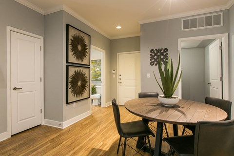 Elegant Dining Space Elegant Dining Space at SkyStone Apartments, Albuquerque