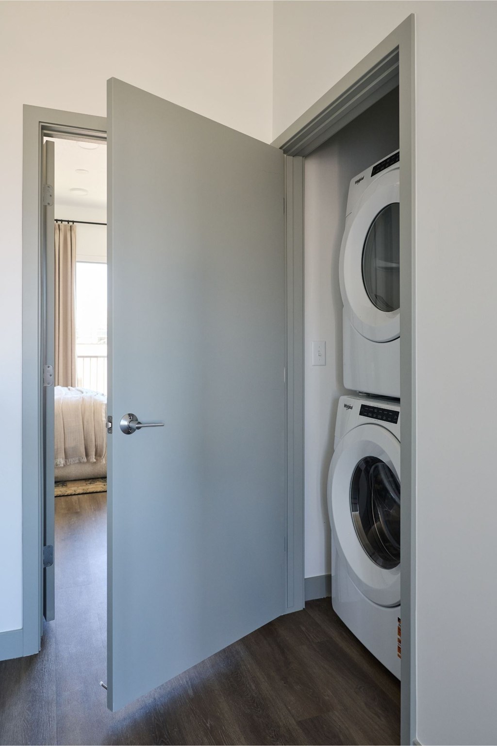 Stacking washer and dryer