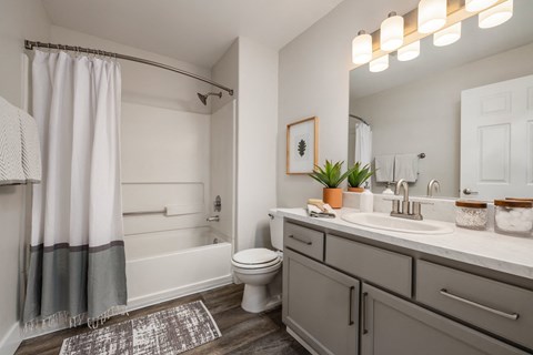 Bathroom With Bathtub at Canyon Creek, Wilsonville, 97070
