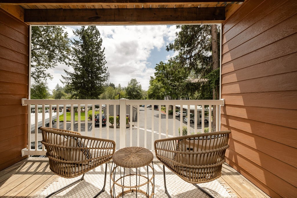 Patio at Canyon Creek, Wilsonville, OR