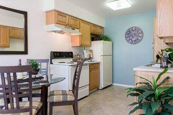 Kitchen and dining area at Softwind Point, Vista, 92081