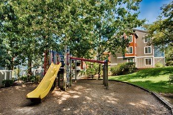playground at Canyon Creek, Oregon - Photo Gallery 43