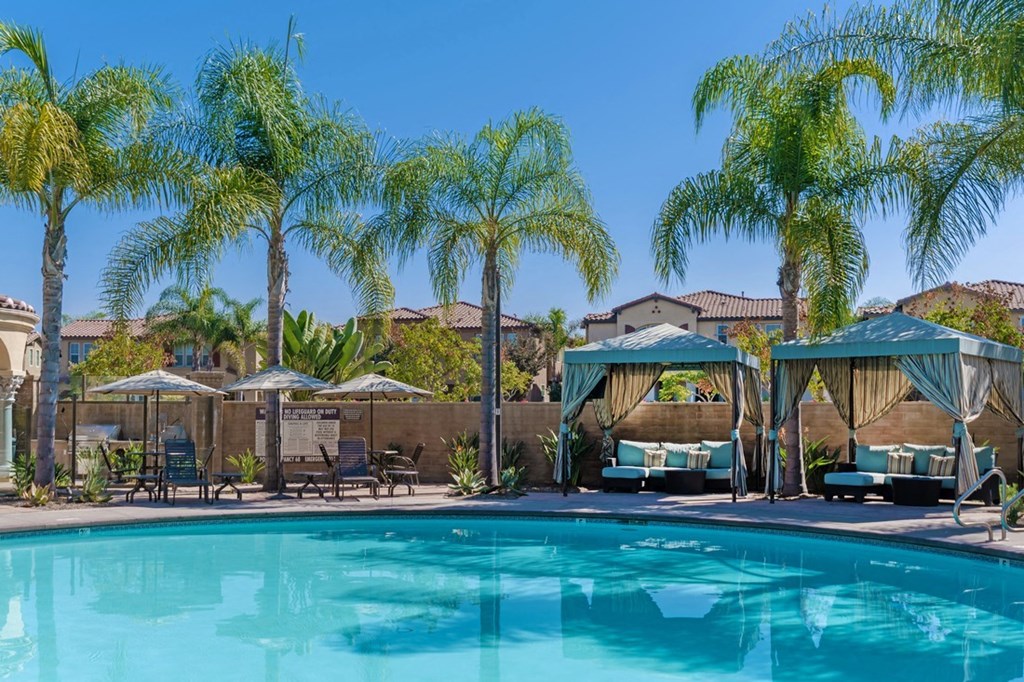 Pool at Tavera Apartments