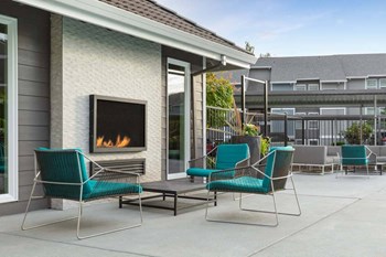 Rooftop Lounge With Firepit at Heatherbrae Commons, Oregon - Photo Gallery 12