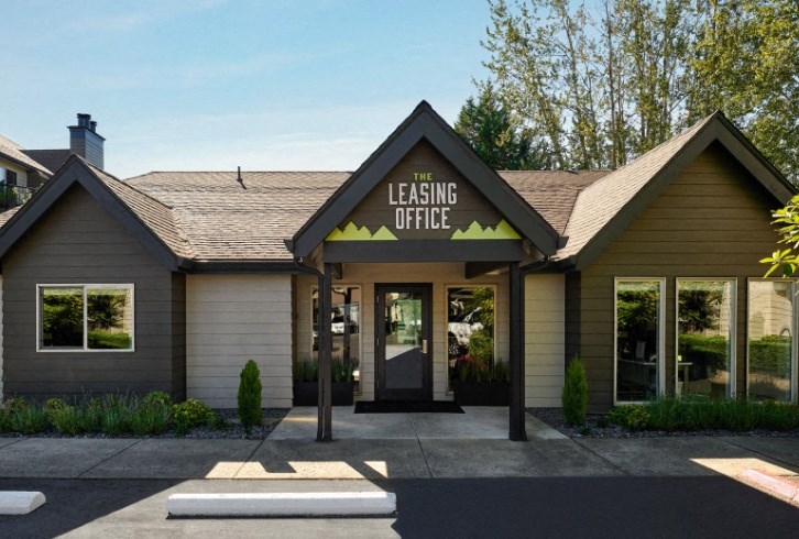 the leasing office at the levee apartments in littleton, co